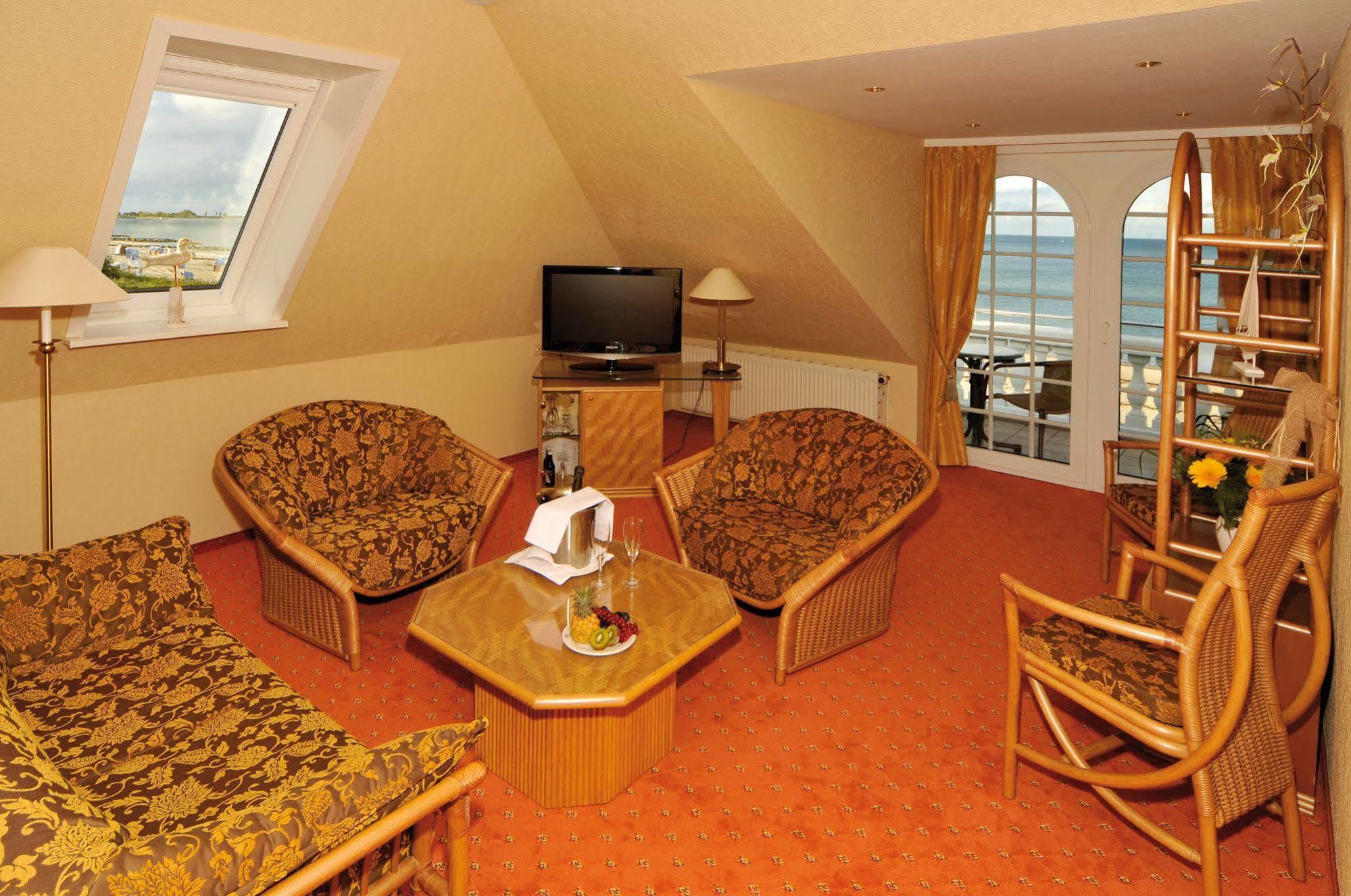 Hotel Seeschloesschen Hohwacht Ngoại thất bức ảnh