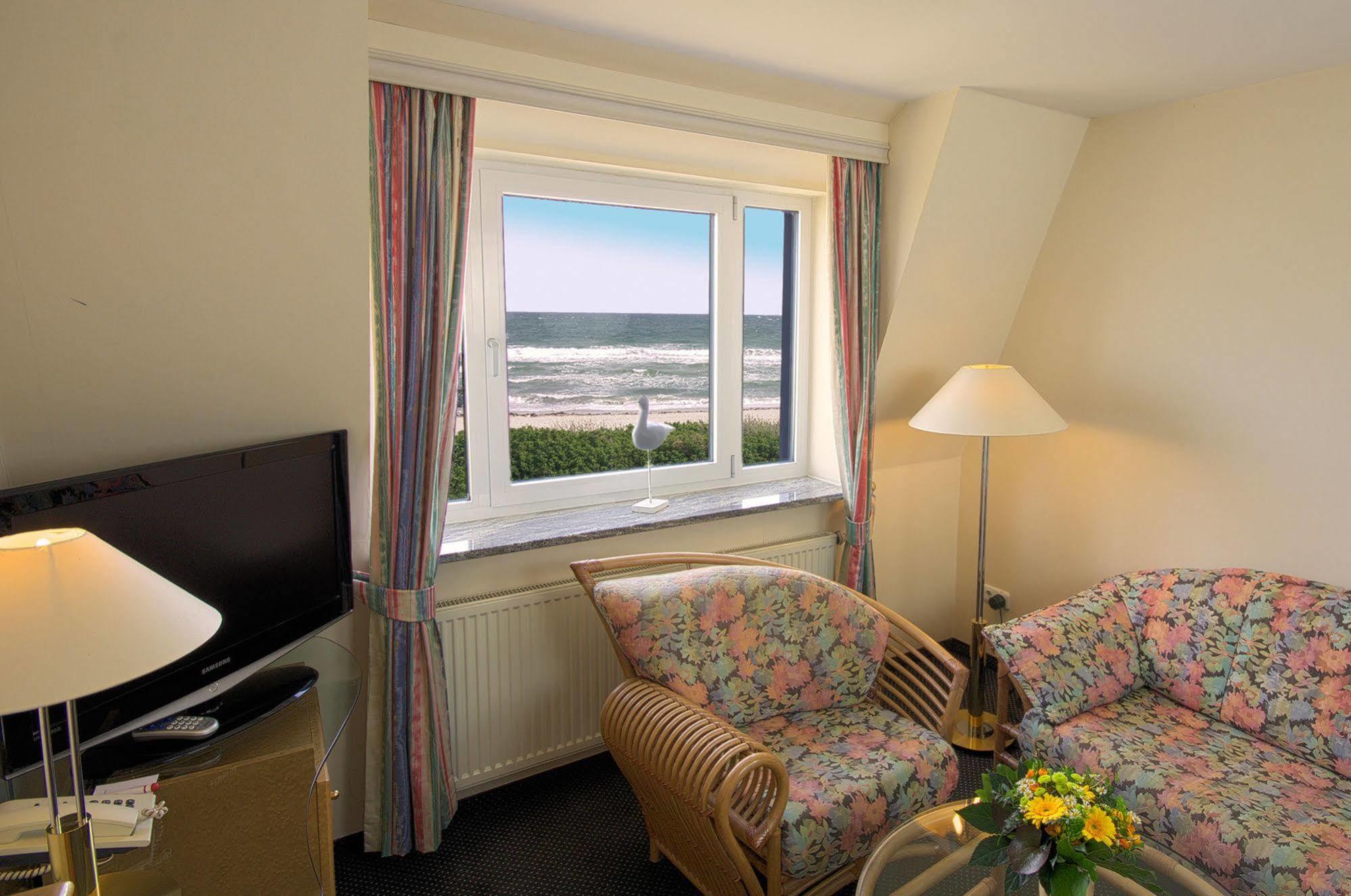 Hotel Seeschloesschen Hohwacht Ngoại thất bức ảnh